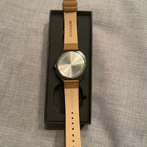 Breed Revolver 2021 Brand New BRD9304 - Picture 2 of 6